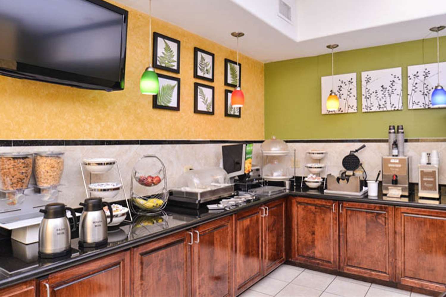 Sleep Inn & Suites Near Downtown North 8/17