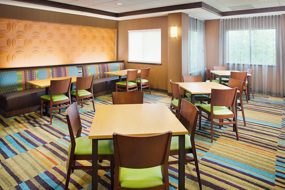 Fairfield Inn Suites Lafayette South 24/36