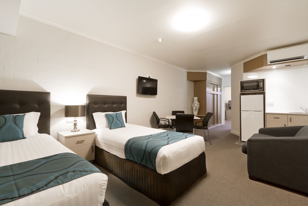 Pavilion Hotel Wagga Wagga 11/34