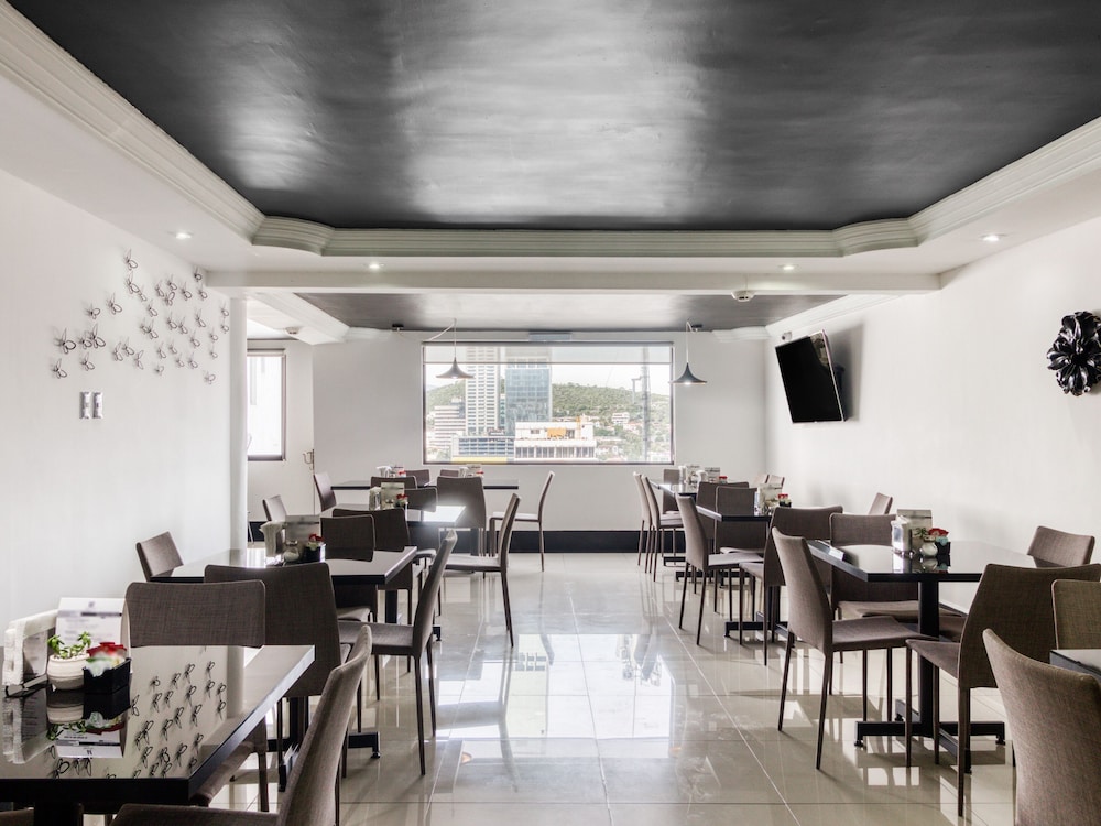 VN Hotel 43/56