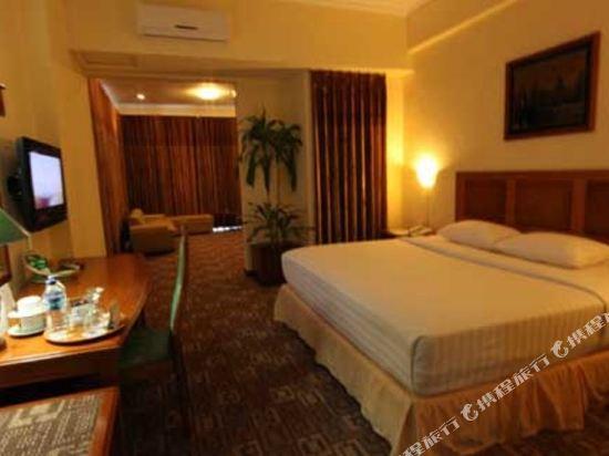 Bintang Sintuk Hotel 10/23