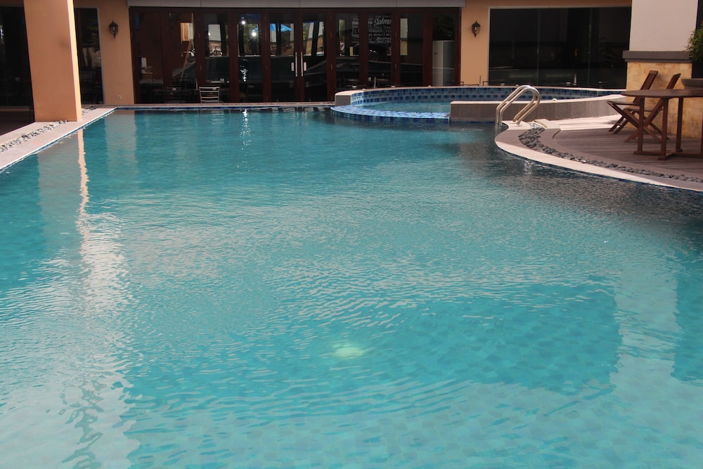 Swiss Belhotel Borneo Samarinda 63/68