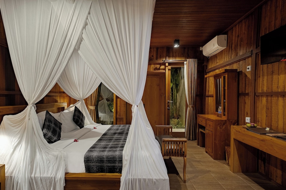 1 Bedroom, Pool, Wooden, Villa, Double Bed, Valley View، Yanyan Resort Ubud 3/10