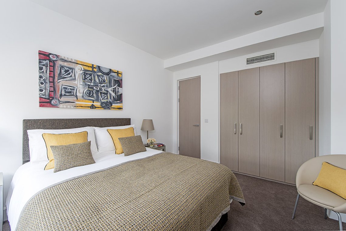 1 BEDROOM, SUITE