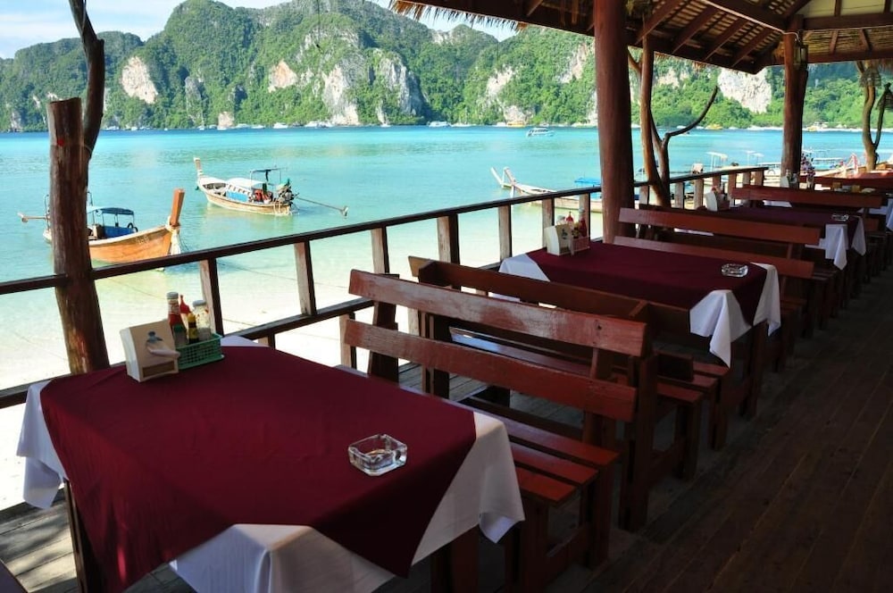 Phi Phi Rimlay Resort 30/48