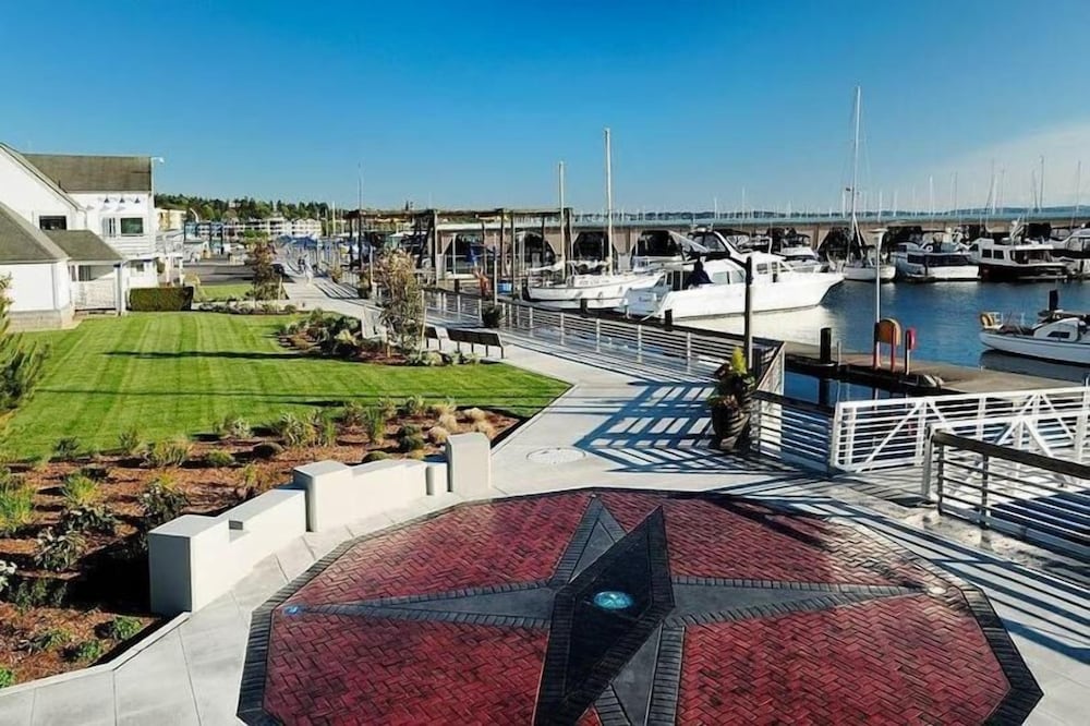 Marina Inn 41/44
