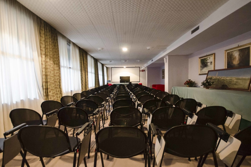 Hotel Helios 25/34