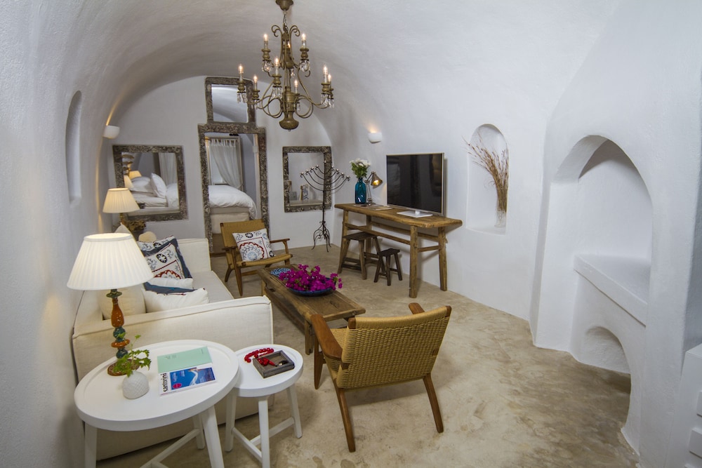 Iconic Santorini 60/73