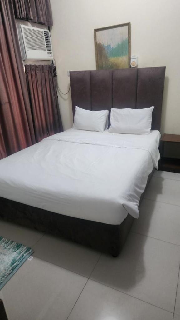 Qurum Beach Hotel 10/33