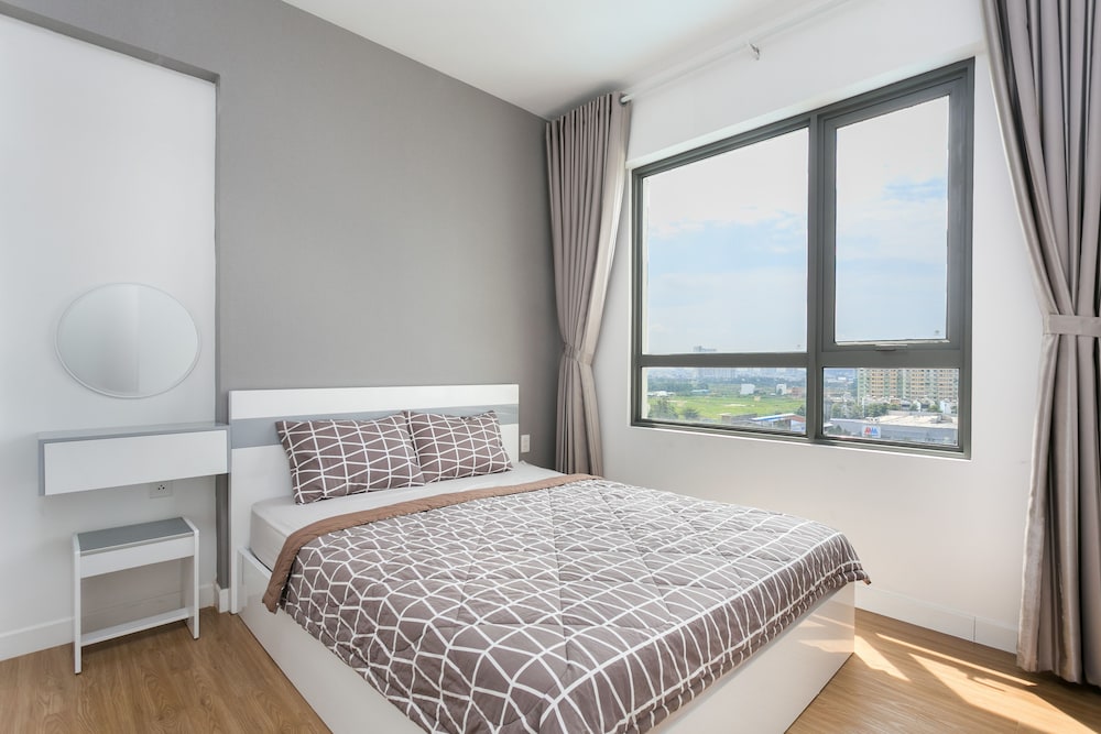 2 BEDROOMS, LUXURY, APARTMENT, POOL VIEW
