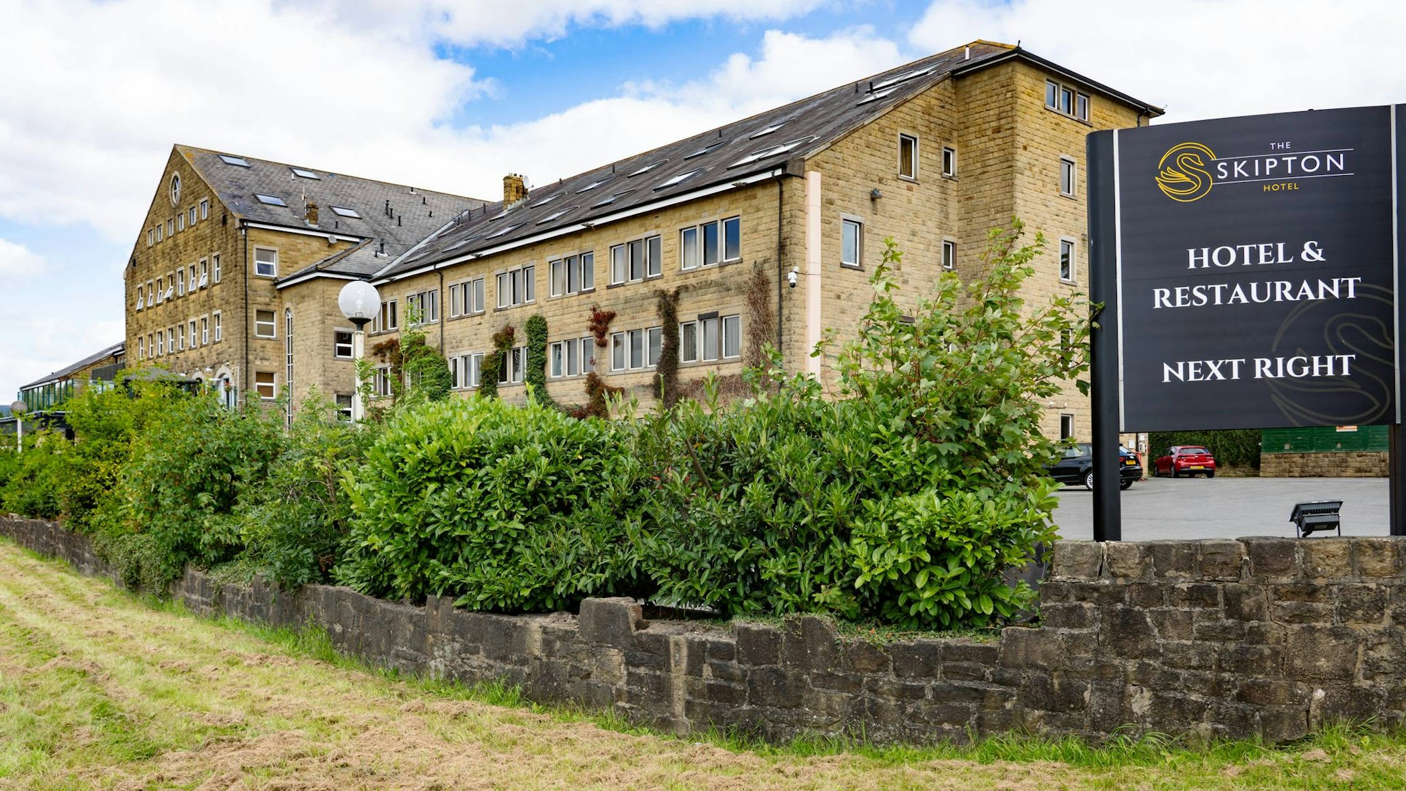 The Skipton Hotel 2/33