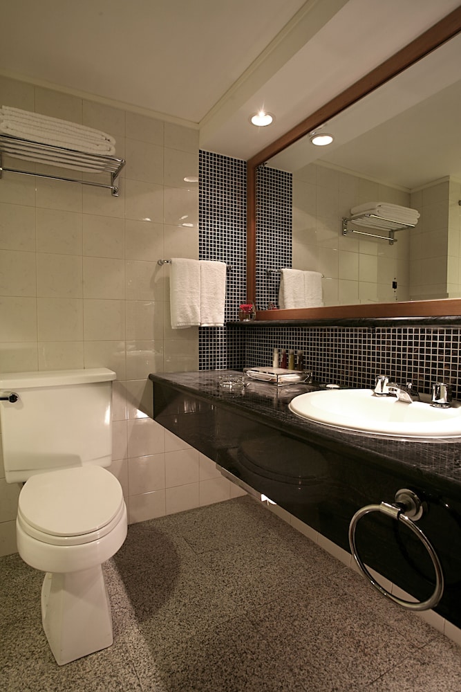 Xi’an Dajing Castle Hotel 47/50