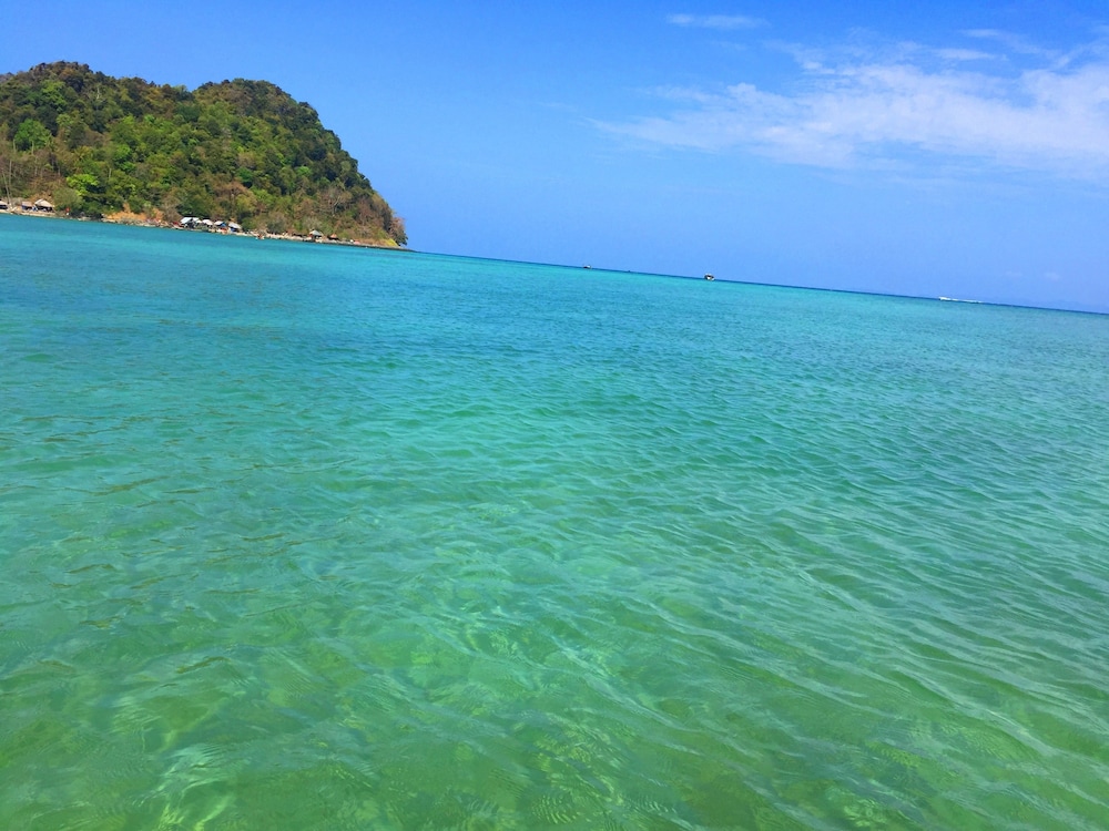 Phi Phi Little Star 52/66