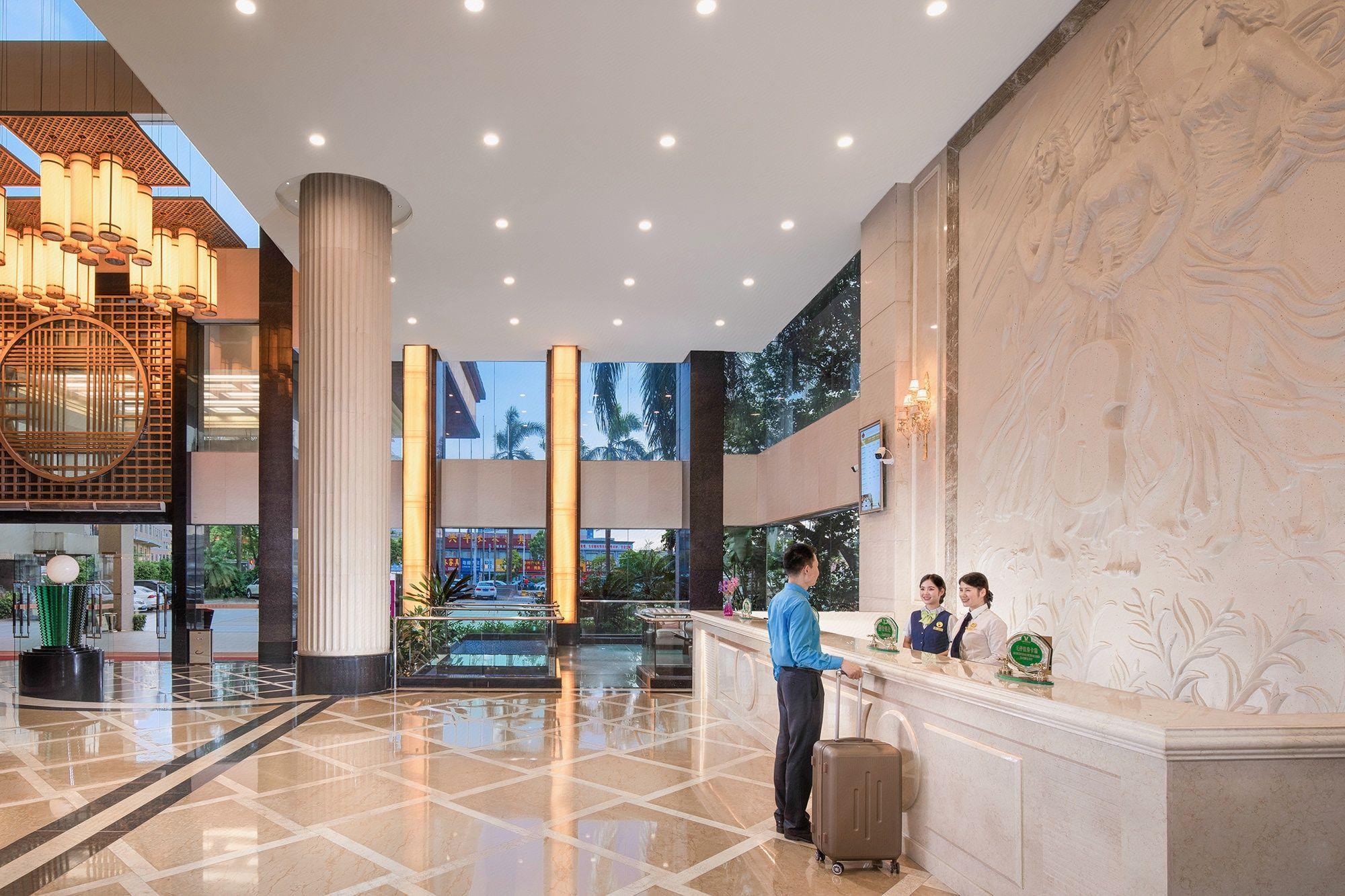 Jinghong International Business Hotel 21/68