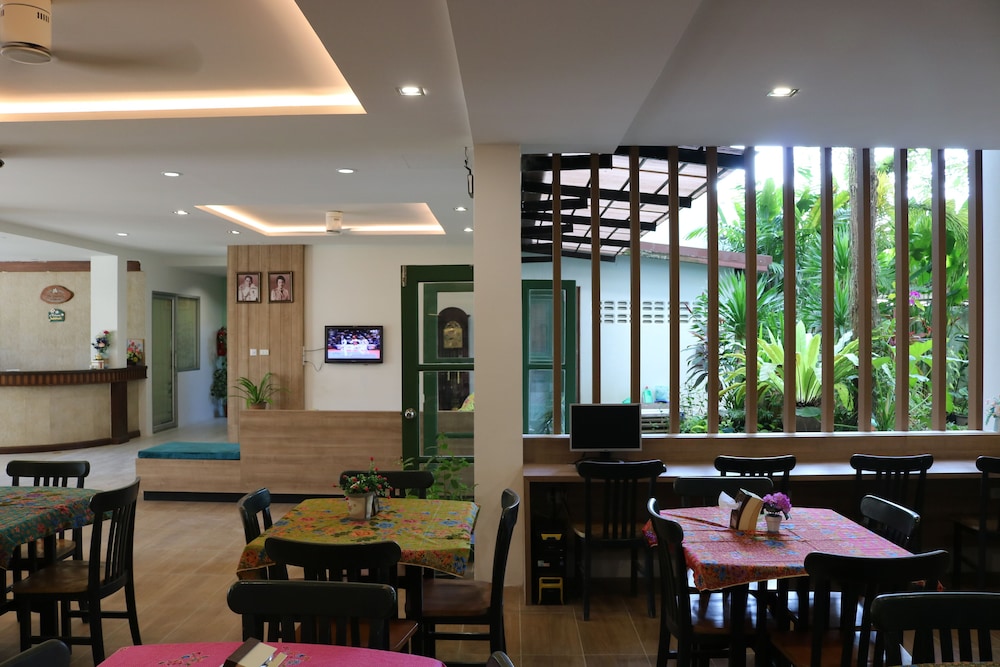 The Greenery Hotel 40/54