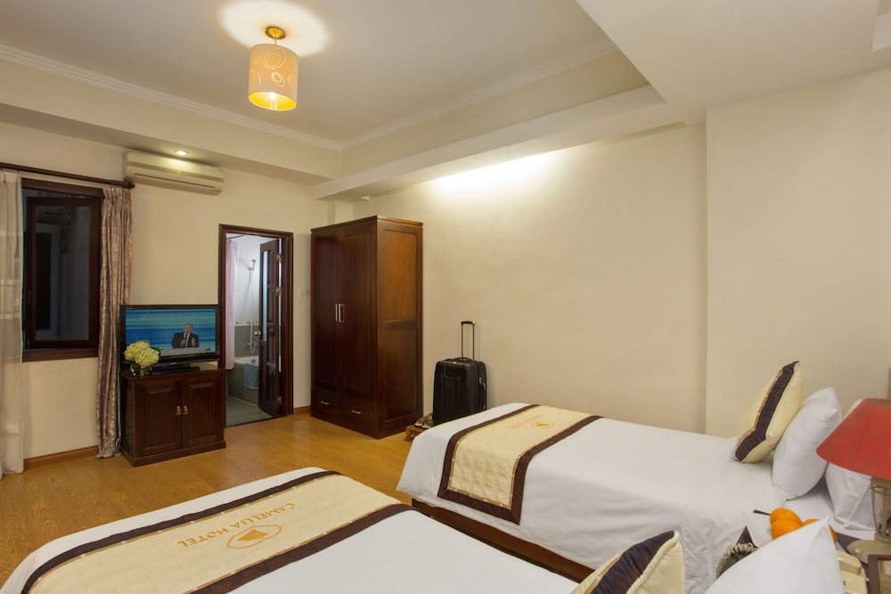 A25 Hotel - 12 Pho Hue 32/64
