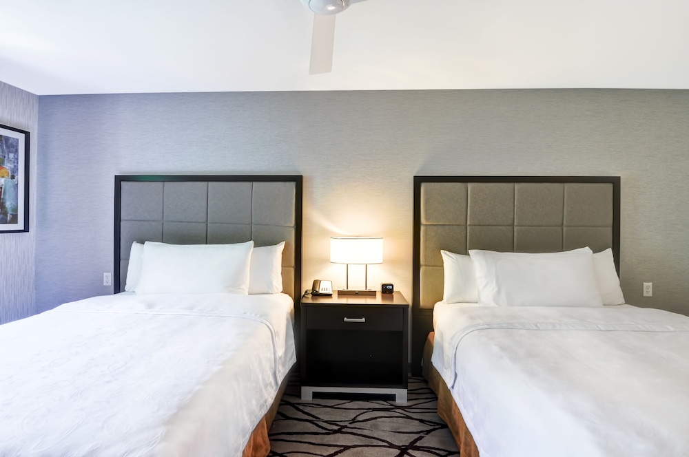 Homewood Suites By Hilton Boston Cambridge Arlington 13/80