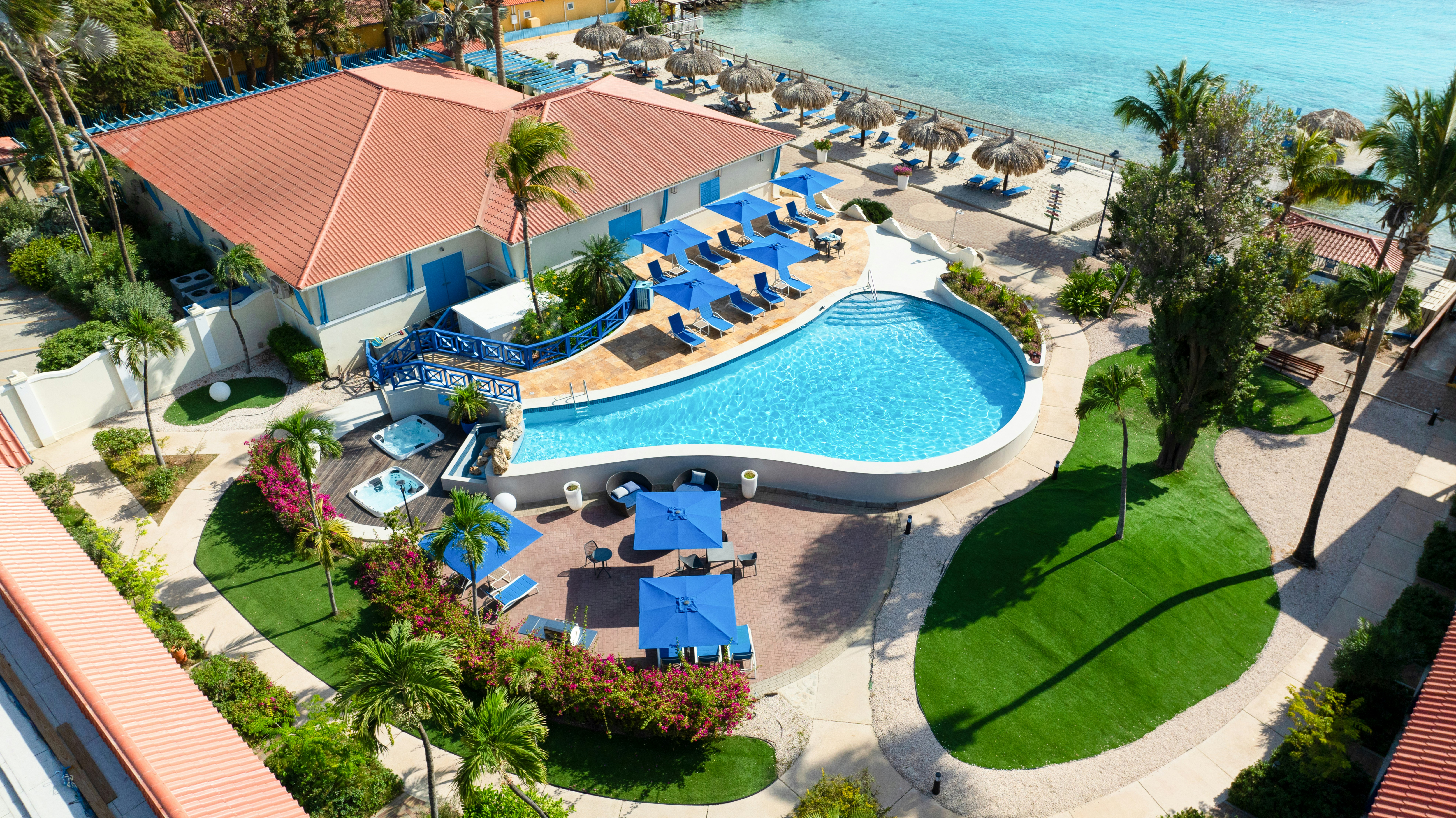 Divi Flamingo Beach Resort 27/47