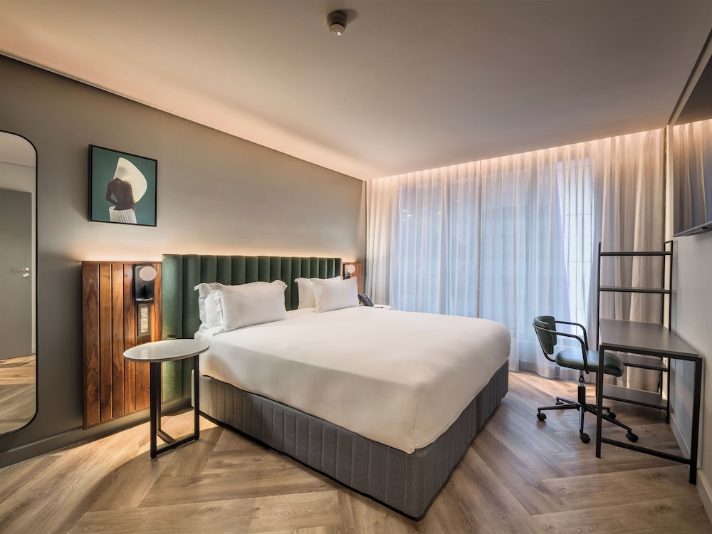 1 BEDROOM, APARTMENT
