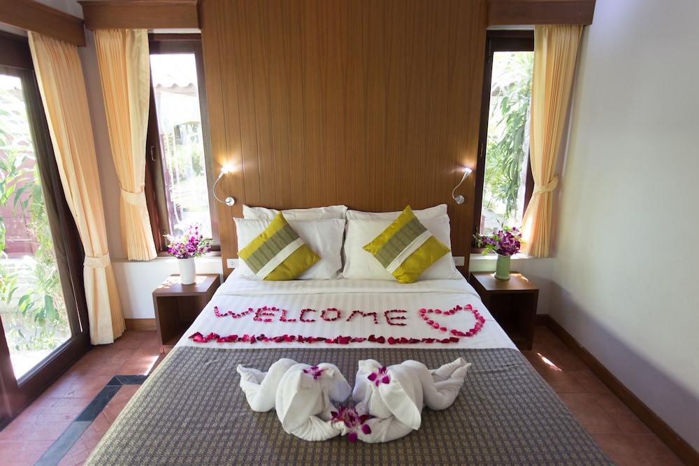 Samui Honey Cottages Beach Resort 12/70