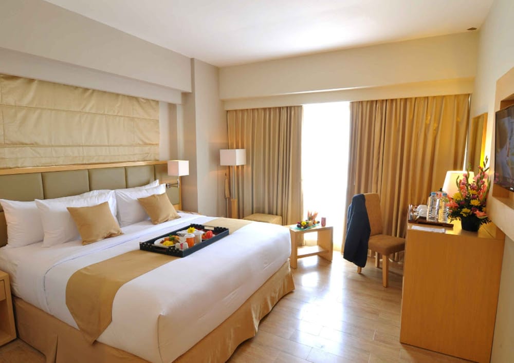 Horison Ultima Semarang (Ex Star Hotel) 15/30