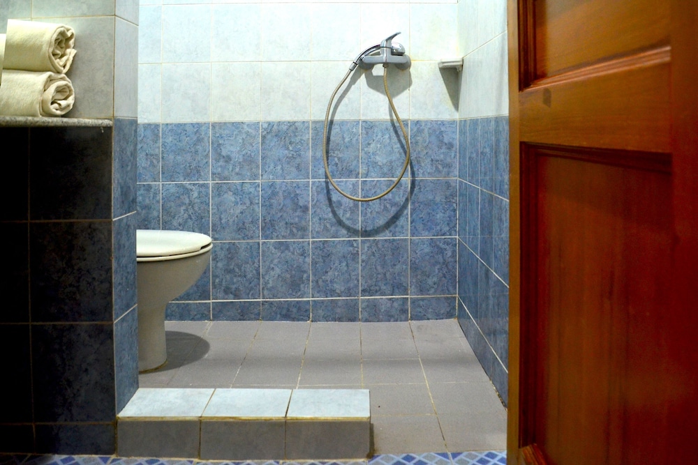 OYO 1240 Hotel Pantai Jaya 37/37