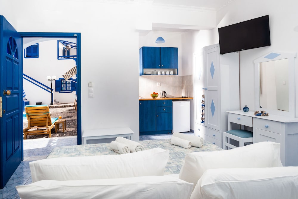 Roula Villa 14/50