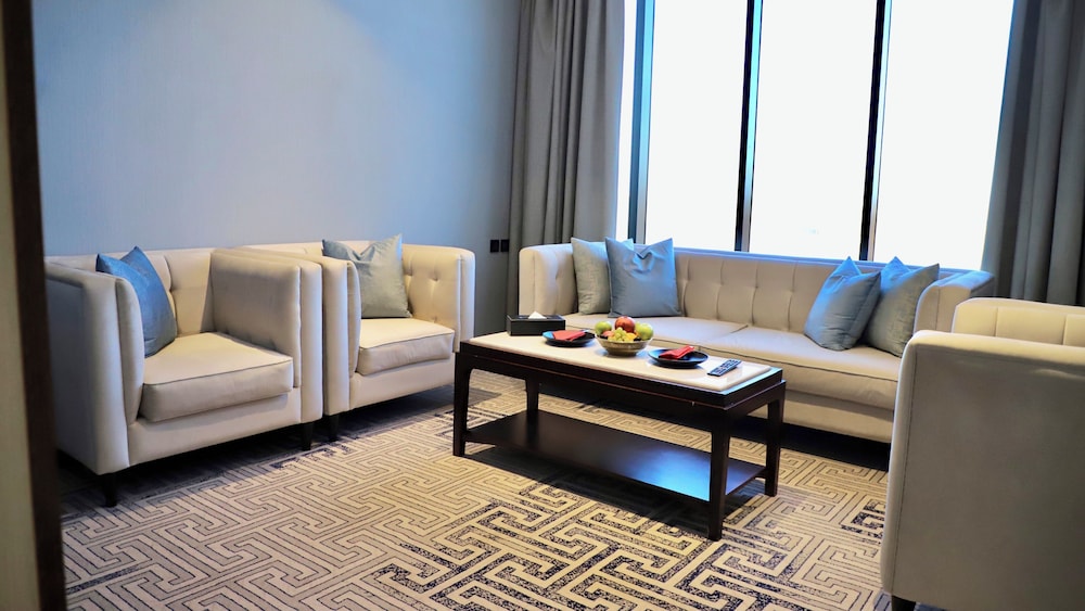 Five Seasons Hotel 26/50