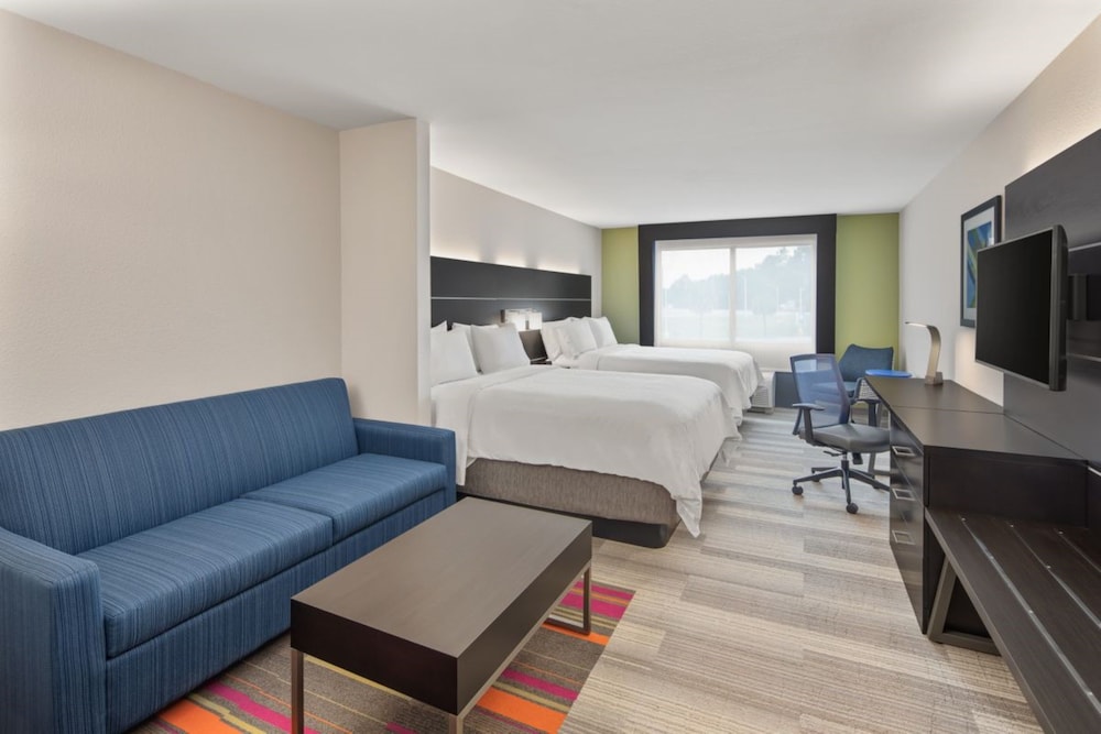 Holiday Inn Express & Suites Pembroke Pines-Sheridan St 28/54
