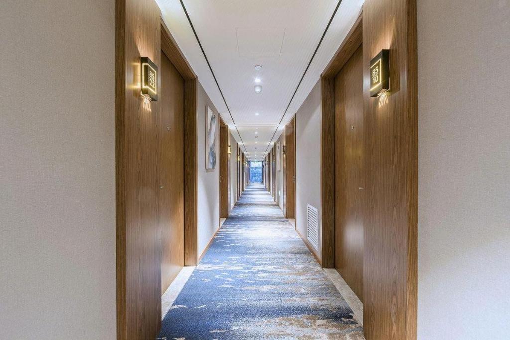 Yitel Collection Beijing Hepingli 38/54