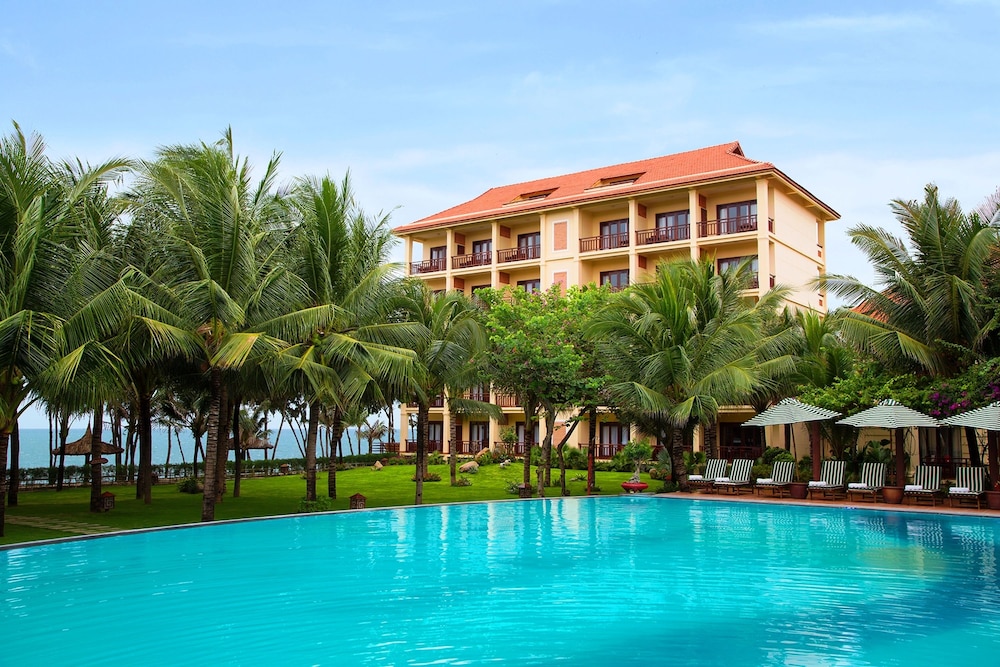 Sunny Beach Resort and Spa 4/44