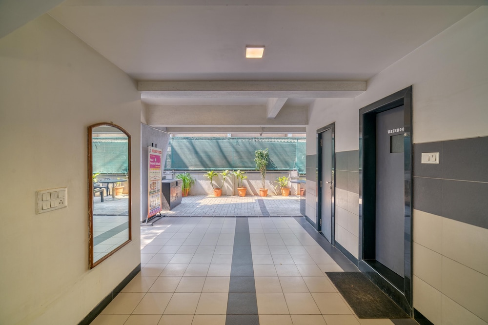 Hotel Grand Ashwin 24/41