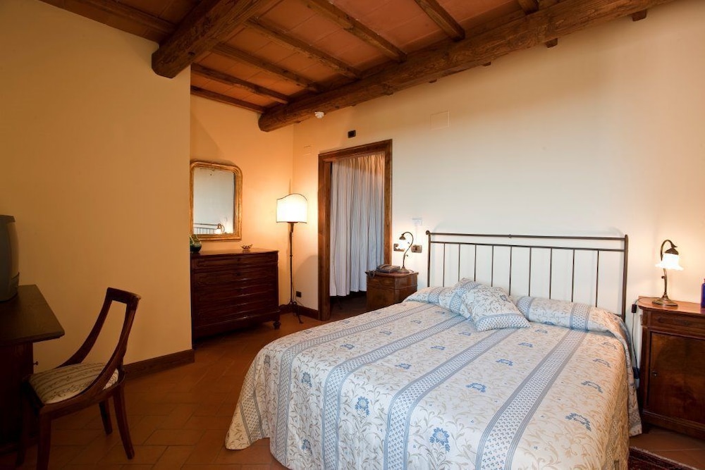 LOCANDA POGGIOLEONE 25/71