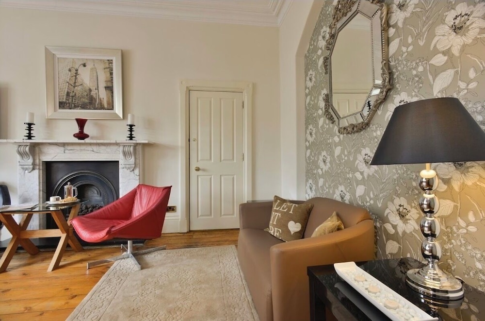 Taunton House Hotel 37/51