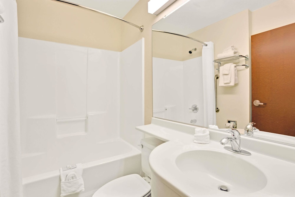 Microtel Inn Suites By Wyndham Bryson City 9/22