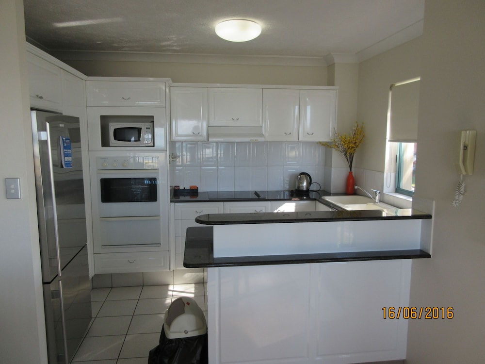 Pacific Place Apartments 5/50