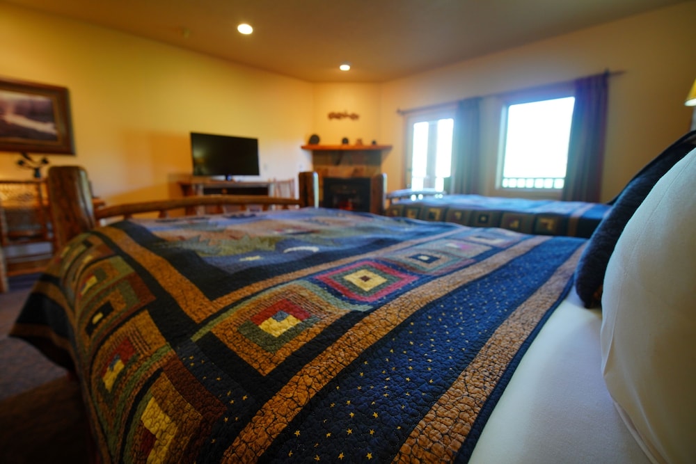 Daniels Summit Lodge 38/50