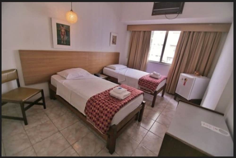 Hotel Atlantico Avenida 18/53