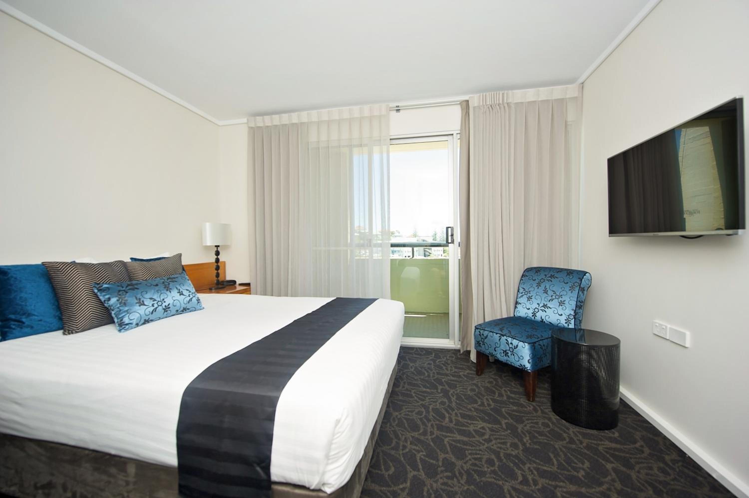 2 Bedrooms, Apartment