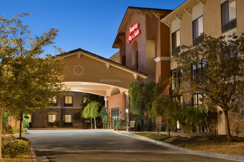 Hampton Inn & Suites Thousand Oaks 56/58