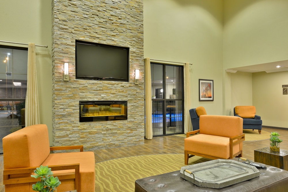 Comfort Suites near Westchase on Beltway 8 43/46