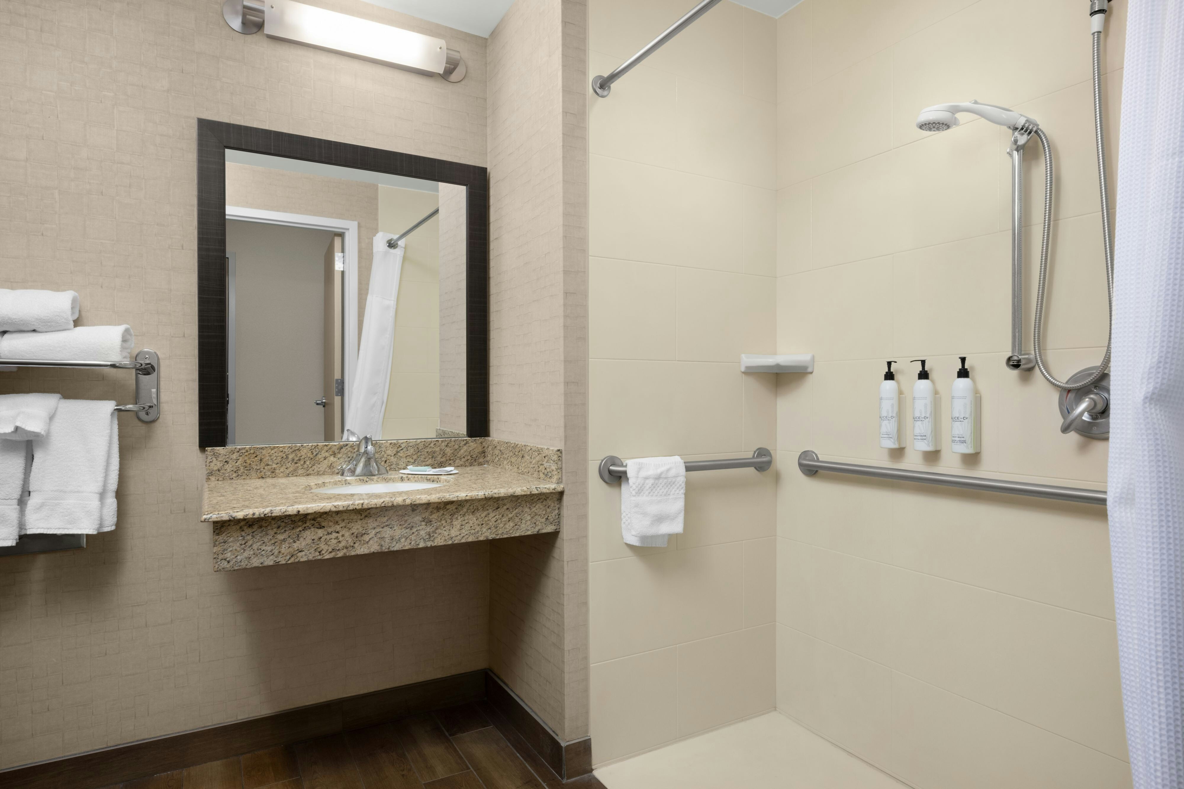غرفة، Fairfield Inn Suites Moscow 5/5