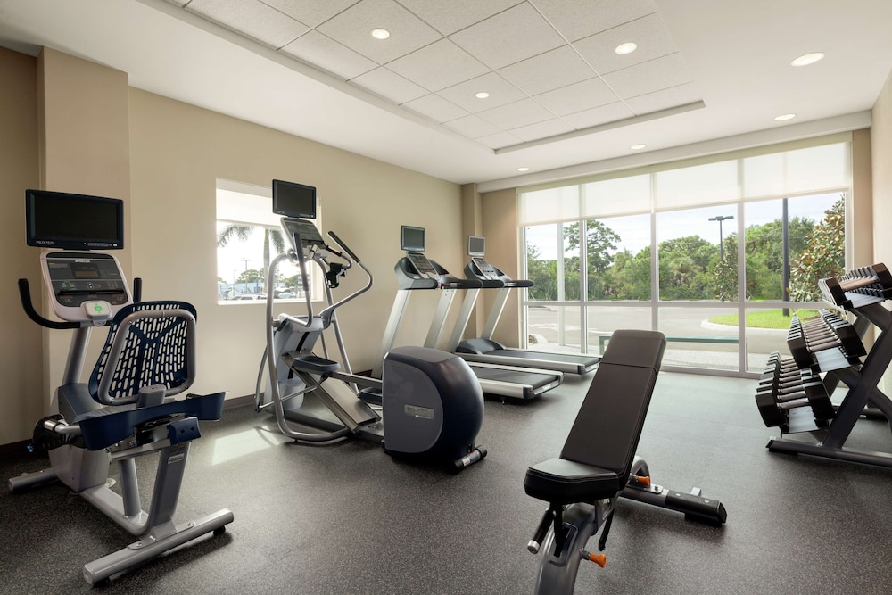 Home2 Suites By Hilton Sarasota Bradenton Airport 23/37