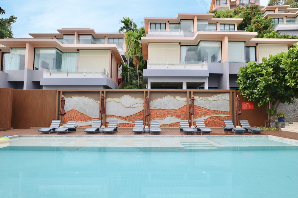 Bandara Pool Villas, Phuket (ex Bandara Villas Phuket) in Wichit