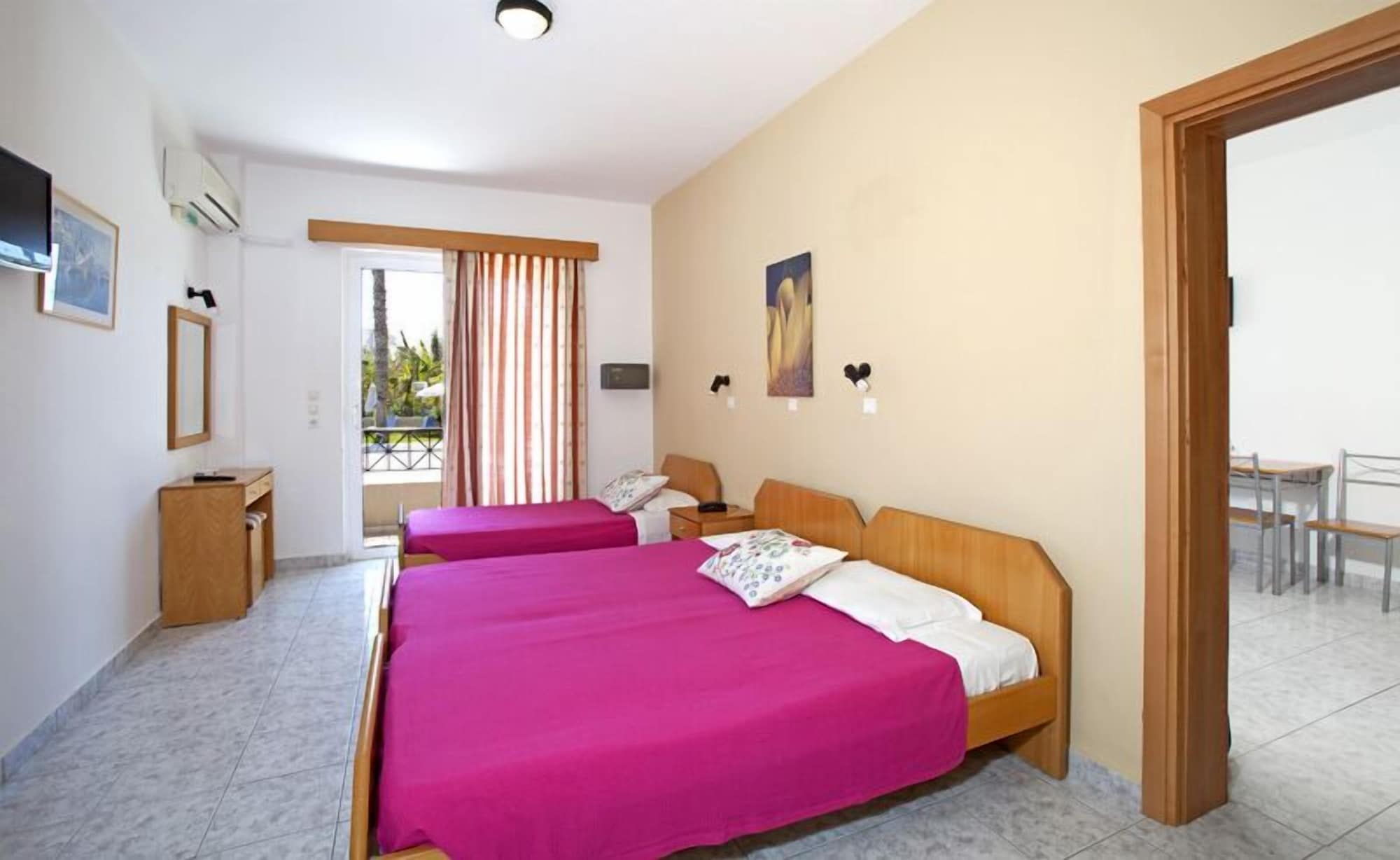 2 BEDROOMS, FAMILY, APARTMENT