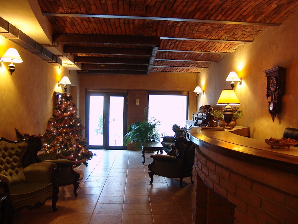 Bella Muzica Hotel 36/50