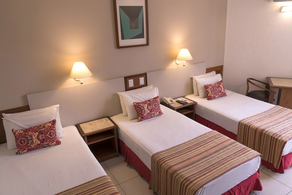 STANDARD, TRIPLE, 3 BEDS