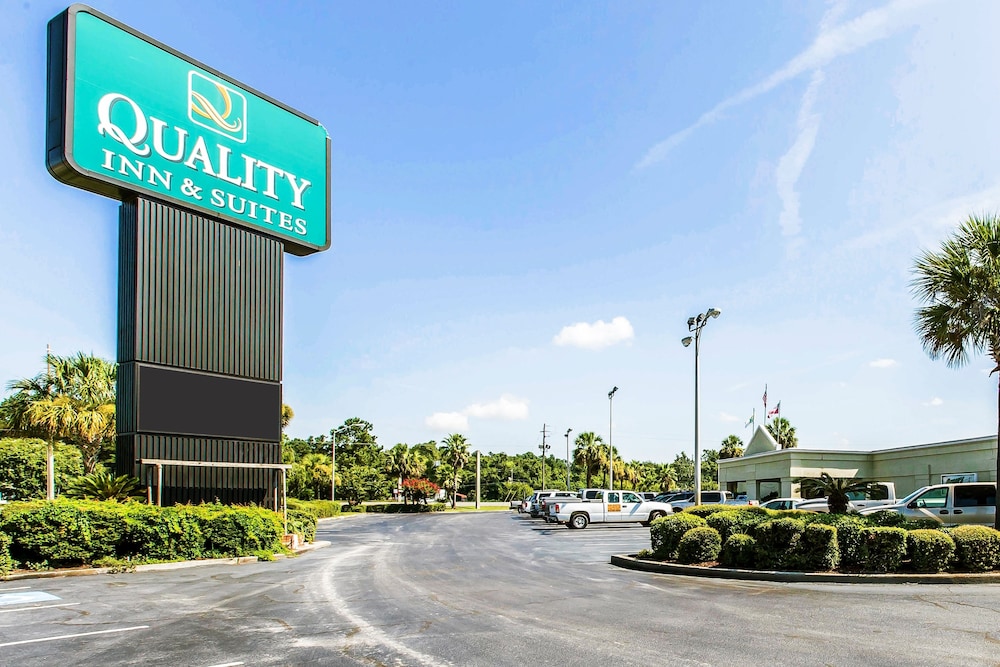 Quality Inn & Suites Waycross 6/45