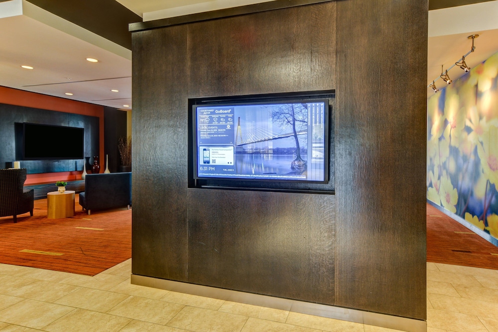 Courtyard by Marriott Bridgeport Clarksburg 20/43