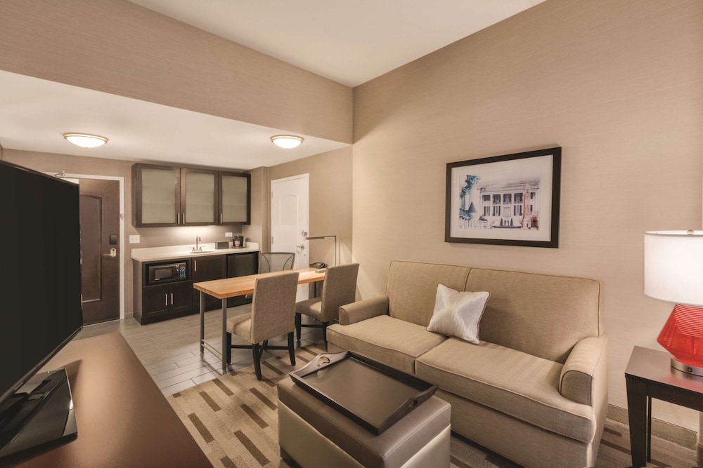 Embassy Suites by Hilton Tuscaloosa Alabama Downtown 47/79